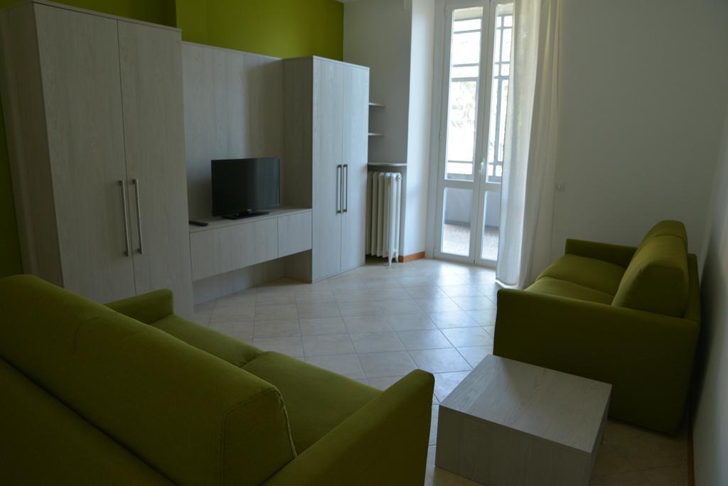 Residenza Cece' Lägenhet Lecco Rum bild